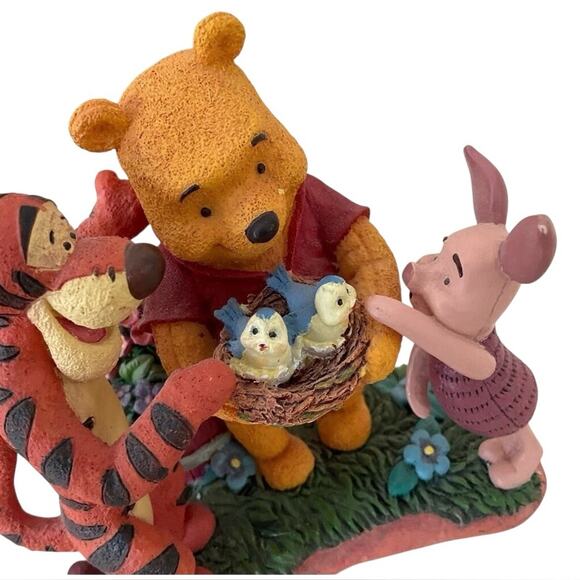 Disney Winnie the Pooh Figurine with Tigger and Piglet - Picture 3 of 6